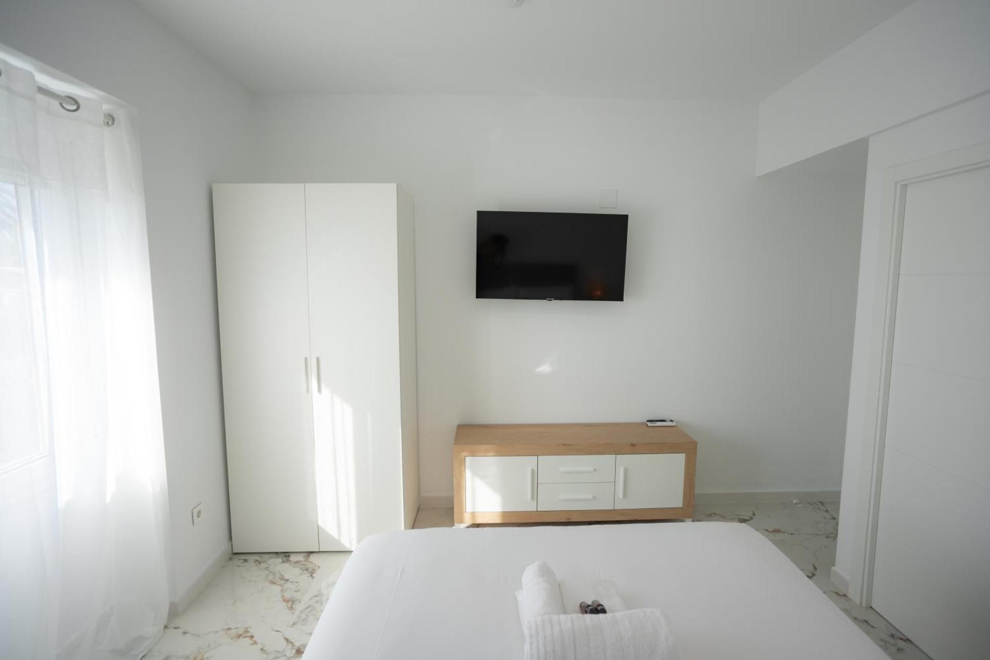 L&G Apartments Bahia Suite Alicante Luaran gambar