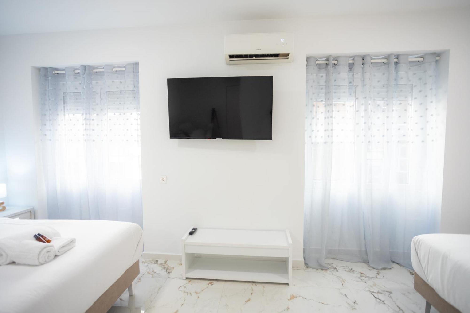 L&G Apartments Bahia Suite Alicante Luaran gambar