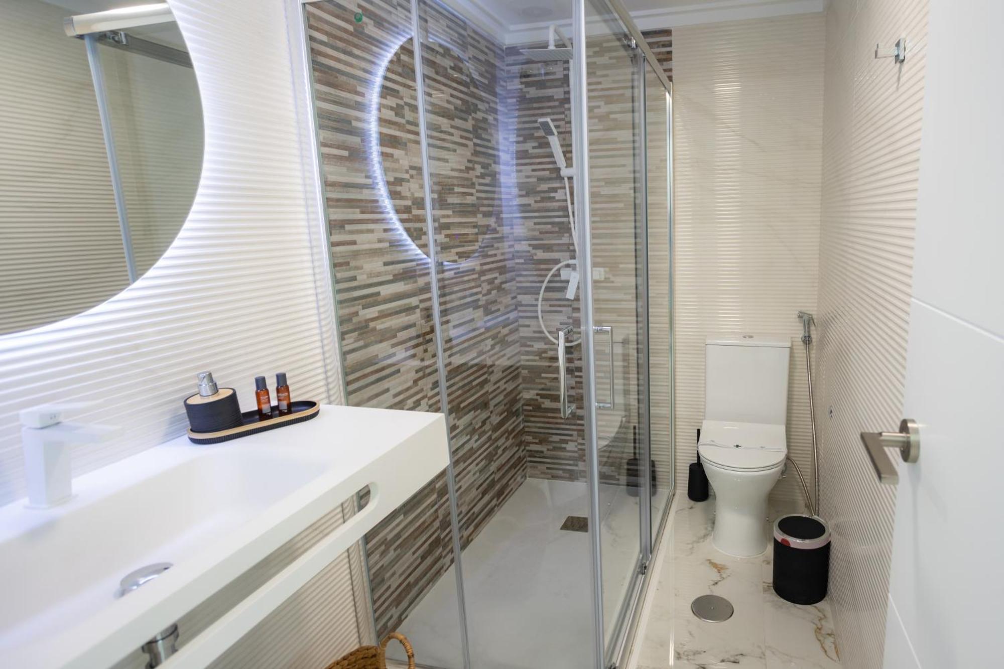 L&G Apartments Bahia Suite Alicante Luaran gambar