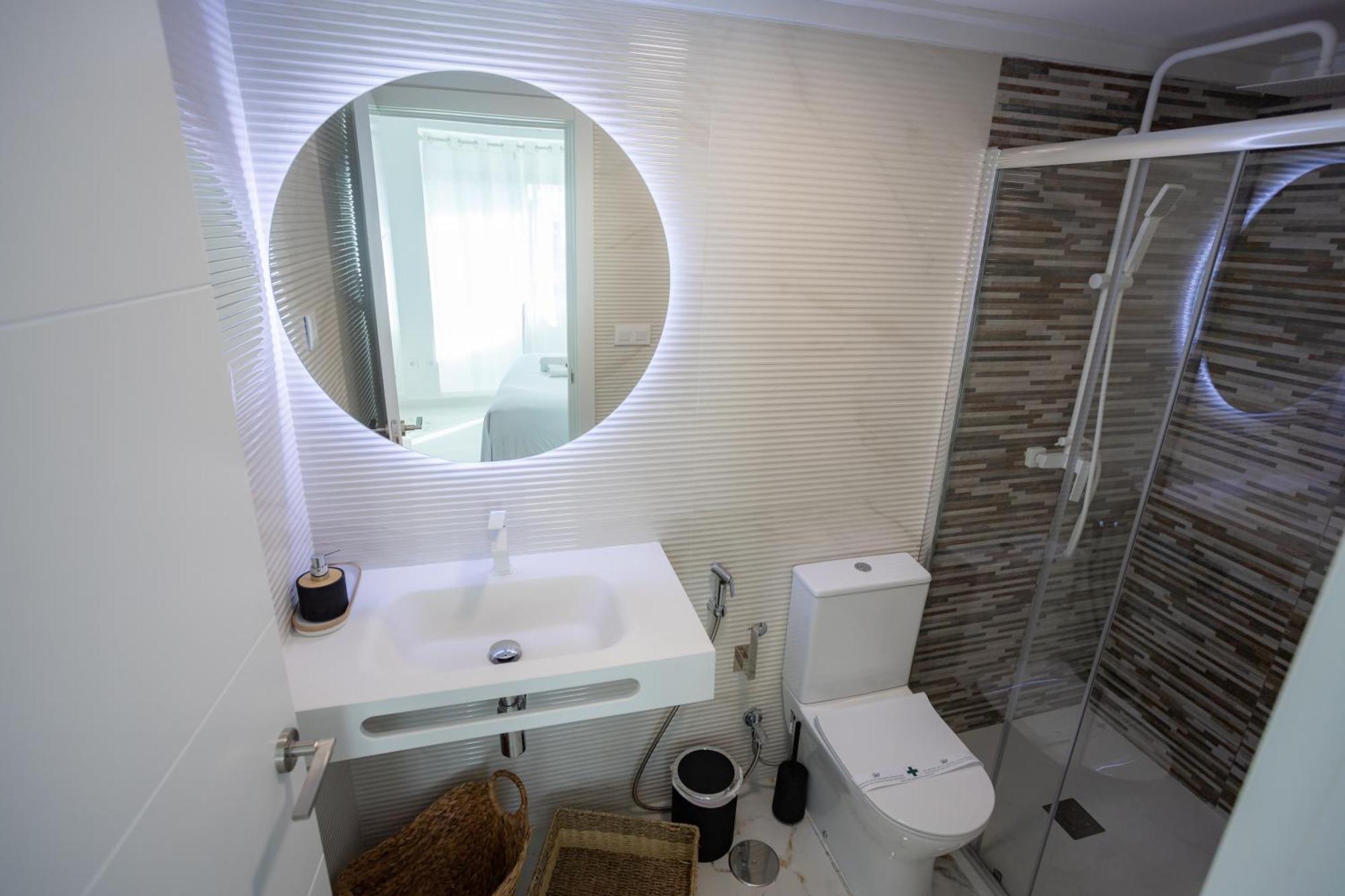 L&G Apartments Bahia Suite Alicante Luaran gambar