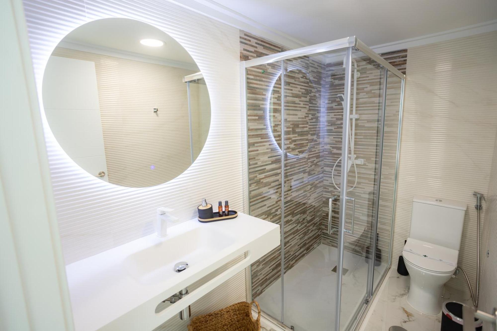 L&G Apartments Bahia Suite Alicante Luaran gambar